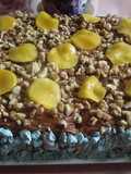 Súper tarta de hojaldre con dulce de leche, nueces y duraznos