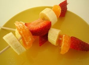 Foto principal de Brocheta de fruta fresca