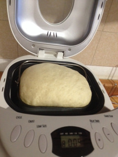 Una foto de Masa para pizza en panificadora homebaker