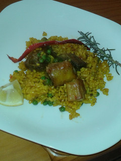 Una foto de Paella con alcachofas d.o de Benicarló