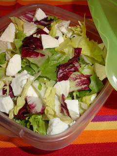 Una foto de Ensalada de queso fresco (dieta)