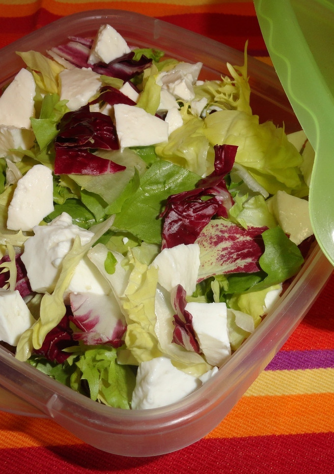 Una foto de Ensalada de queso fresco (dieta)