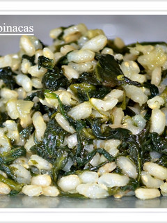 Una foto de Arroz integral con espinacas. ( Thermomix )