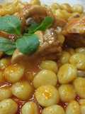 Ñoquis con pavo al tomate fresco