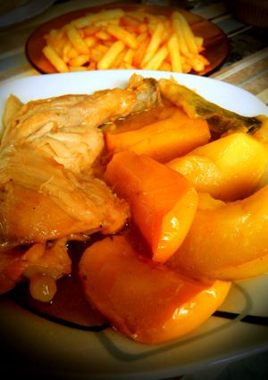 Una foto de Pollo con manzana al estilo tía Paqui