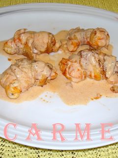 Una foto de Lenguado con langostinos y salsa de cava
