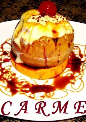 Una foto de Manzanas rellenas de crema catalana