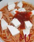 Sopa de fideos con pollo mexicana