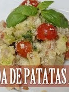 Una foto de Ensalada de patatas al pesto