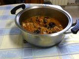 Conejo en salsa con ciruelas