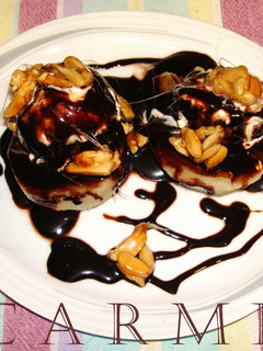 Una foto de Peras rellenas con helado