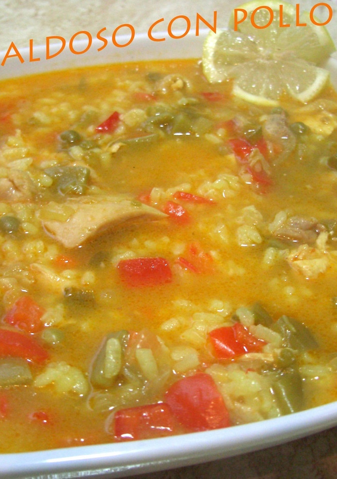 Una foto de Arroz caldoso con pollo 