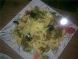 Ensalada Griega con tomate, pepinos y pimientos