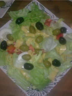 Una foto de Ensalada mediterránea con berenjenas