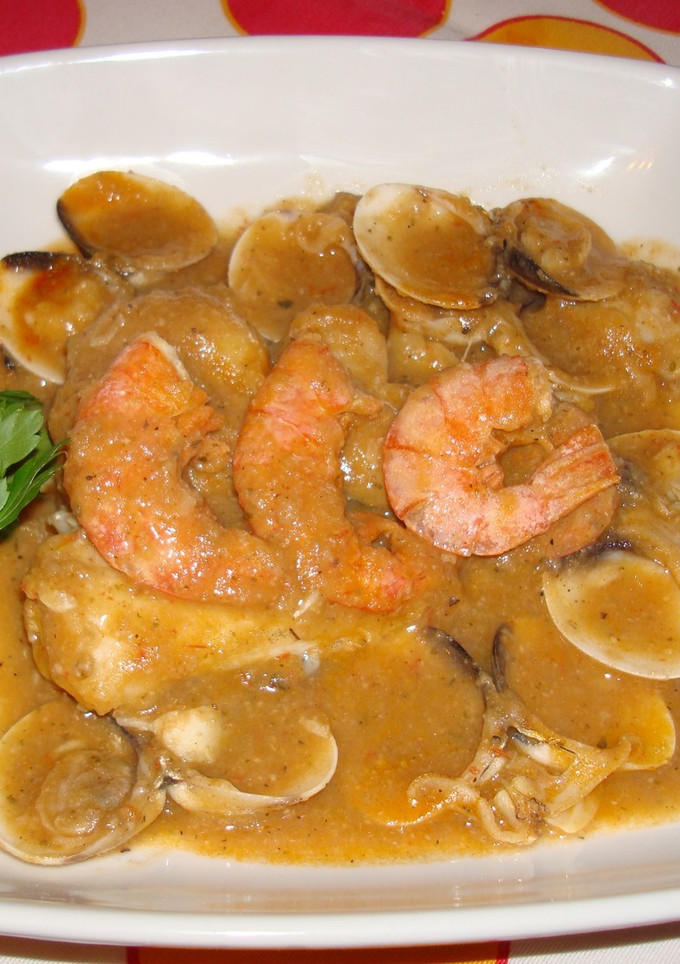 Una foto de Merluza con caprichos