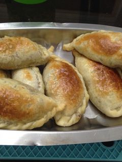 Una foto de Empanadas de carne al vino tinto