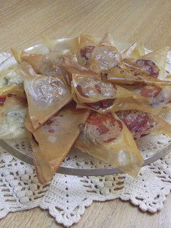 Una foto de Canapés con masa filo
