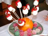Brochetas de huevos de codorniz