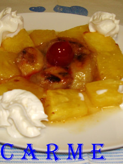 Una foto de Plátanos y piña con Moscatel