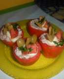 Tomates peritas rellenos con foie