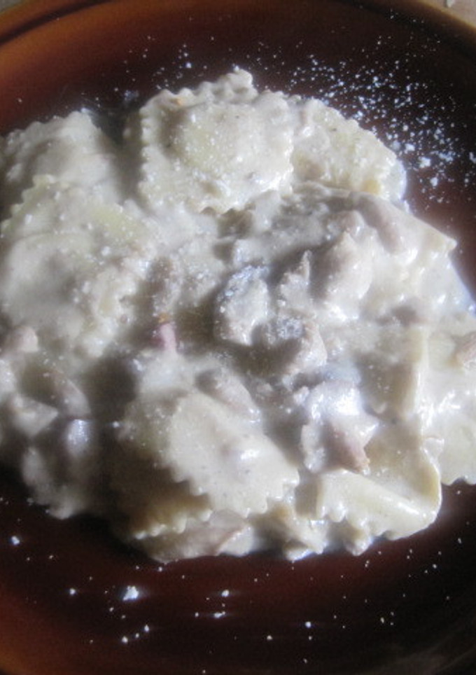 Una foto de Pasta con girgola en salsa toffe
