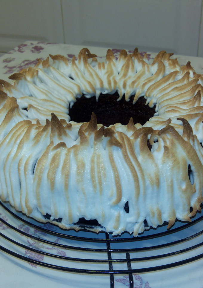 Una foto de Tarta de chocolate y merengue