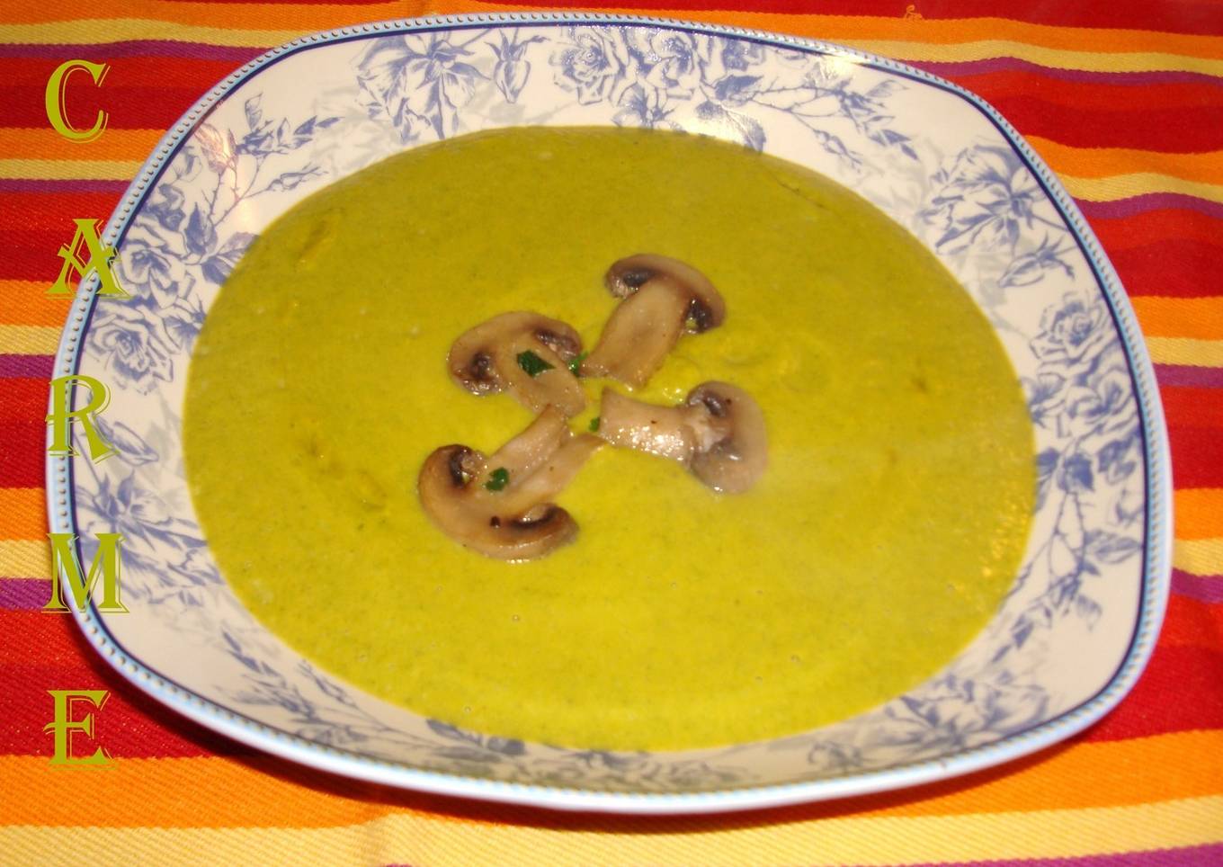 Crema de calabaza y champiñones con acelgas<br />