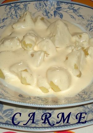 Una foto de Patatas cocidas con salsa mayonesa