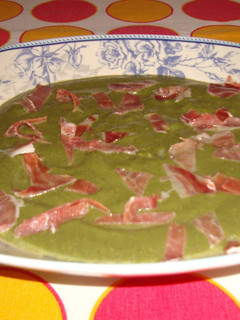 Una foto de Crema de judías verdes con jamón