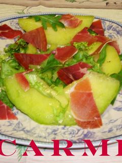 Una foto de Ensalada de melón y jamón