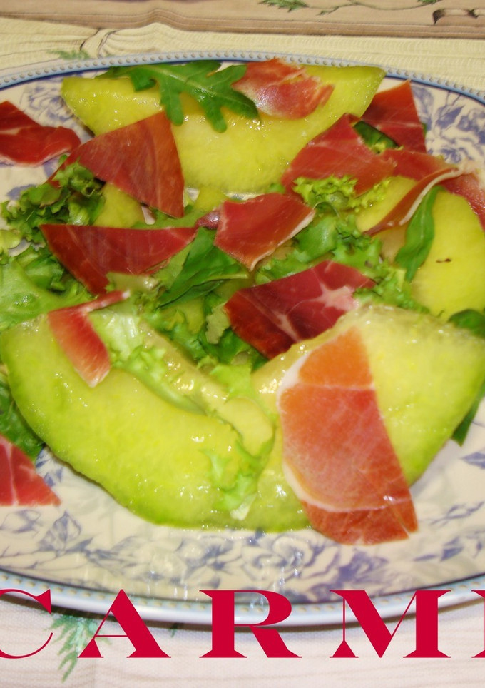 Una foto de Ensalada de melón y jamón