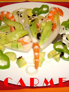 Una foto de Ensalada Tropicana con gambas
