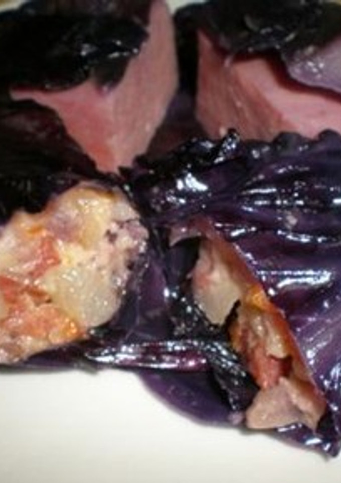 Una foto de Rollitos de col roja lombarda rellenos