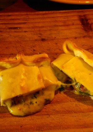 Una foto de Empanadas caprese al horno