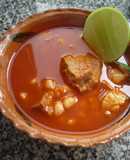 Caldo de frijol con puerco