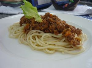Una foto de Spaghetti a la bolognesa casera