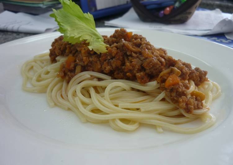 Spaghetti a la bolognesa casera