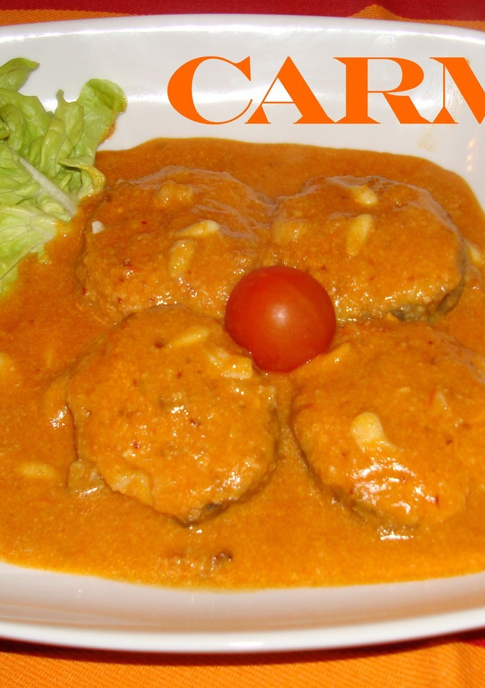 Una foto de Medallones de merluza en salsa de almendras