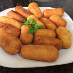 Una foto de Croquetas caseras de pollo y jamón AMC