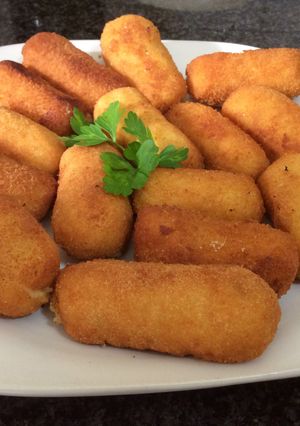 A picture of Homemade Chicken and Ham Croquettes.