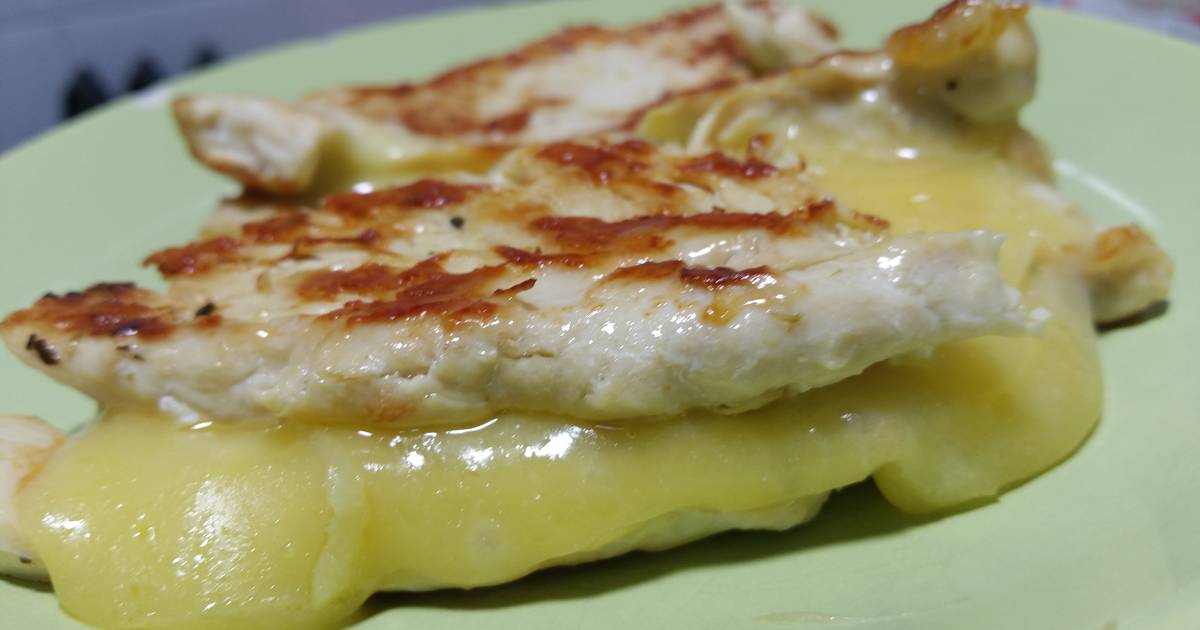 Sandwich de pollo con queso fundido Receta de Becky Cookpad