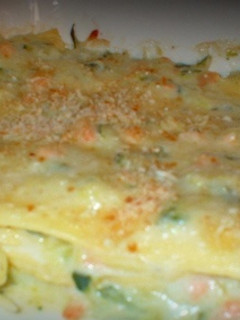 Una foto de Lasaña con salmón fácil
