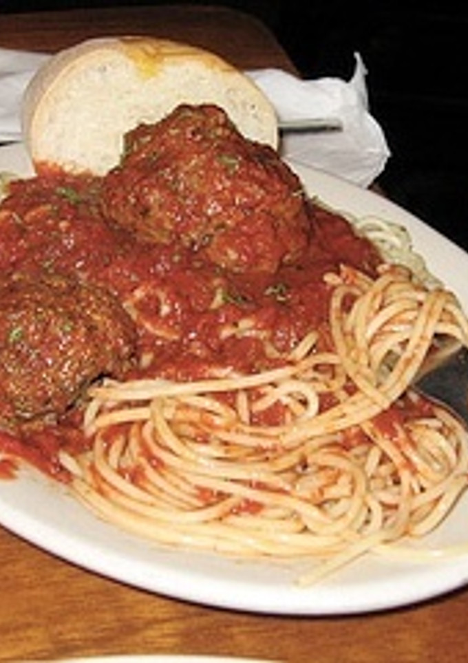 Una foto de Spaghetti con albóndigas
