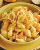 Pasta con alubias y camarones