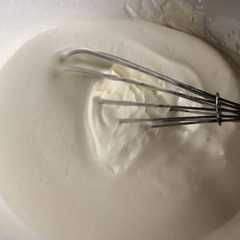 Una foto de Crema chantilly para decorar tortas