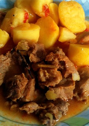Una foto de Carne estofada con papas