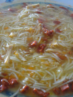 Una foto de Sopa de pollo casera