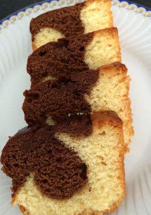 Una foto de Budín marmolado casero