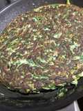 Tortilla de acelgas y cebolla