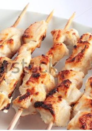 Una foto de Shish Lebanese tawook